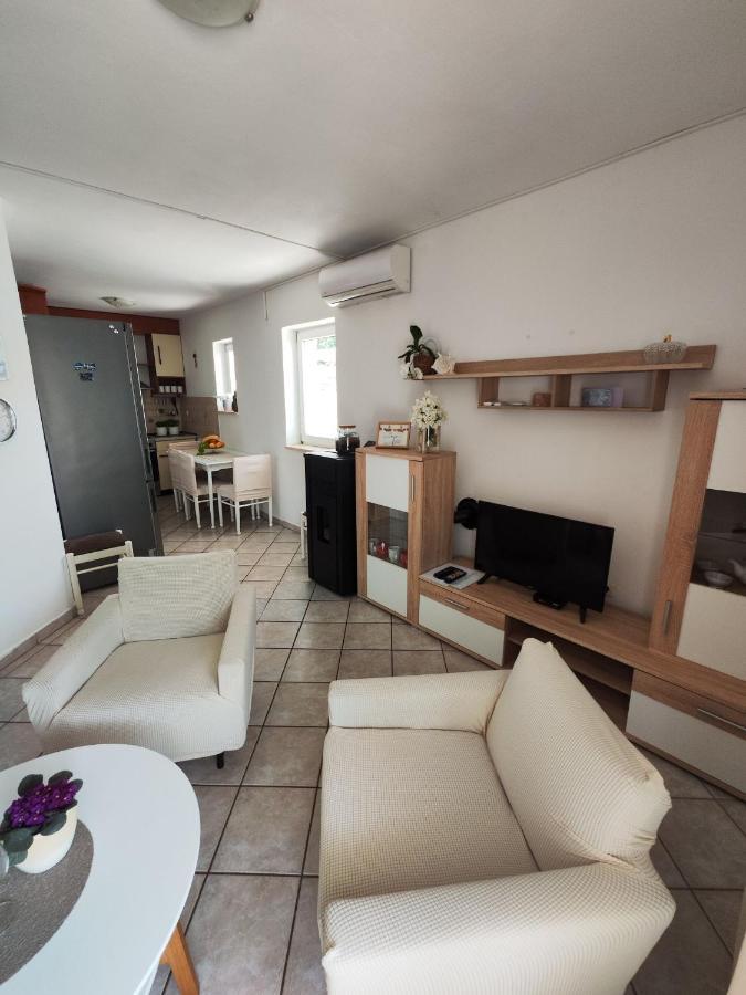 Apartments Snjezana Novi Vinodolski Dış mekan fotoğraf