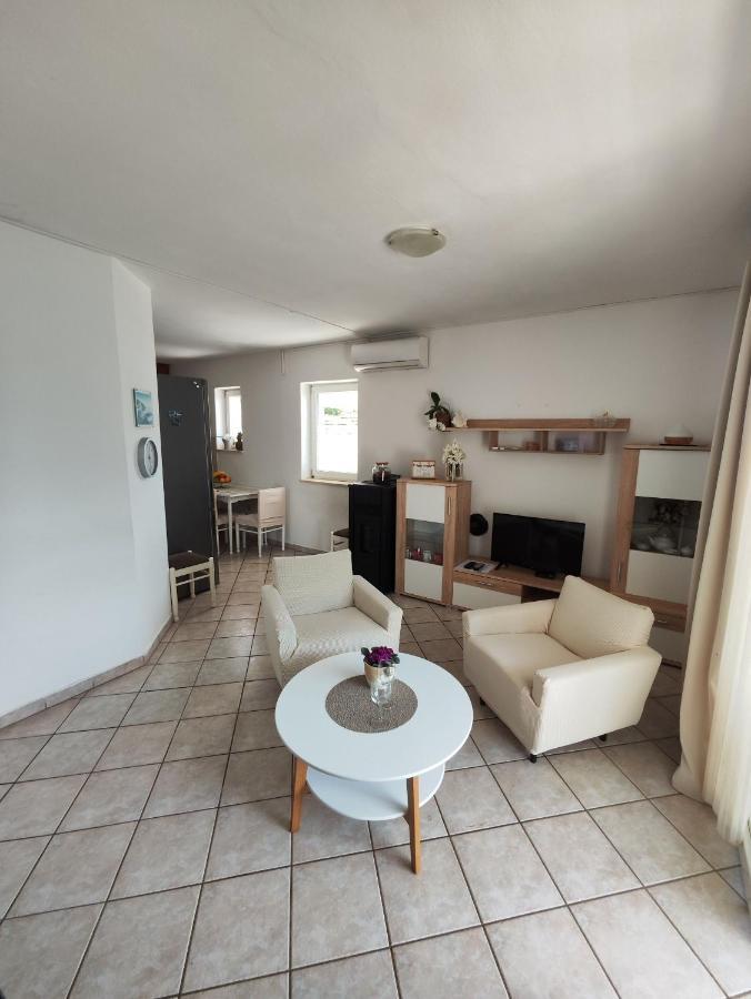 Apartments Snjezana Novi Vinodolski Dış mekan fotoğraf